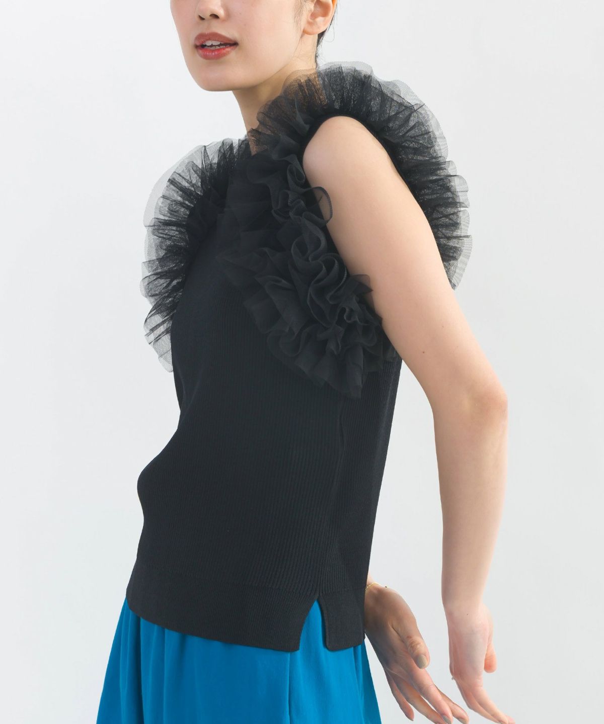 model：H164　着用サイズ：M　ブラック