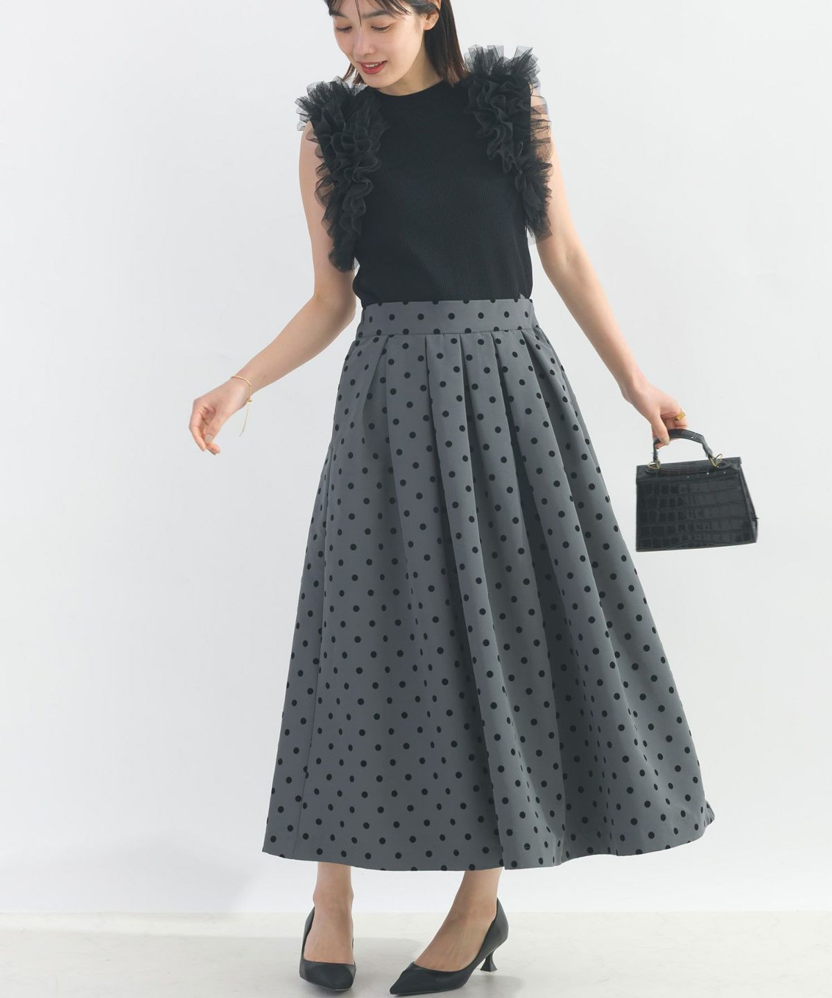 model：H164　着用サイズ：M　ブラック