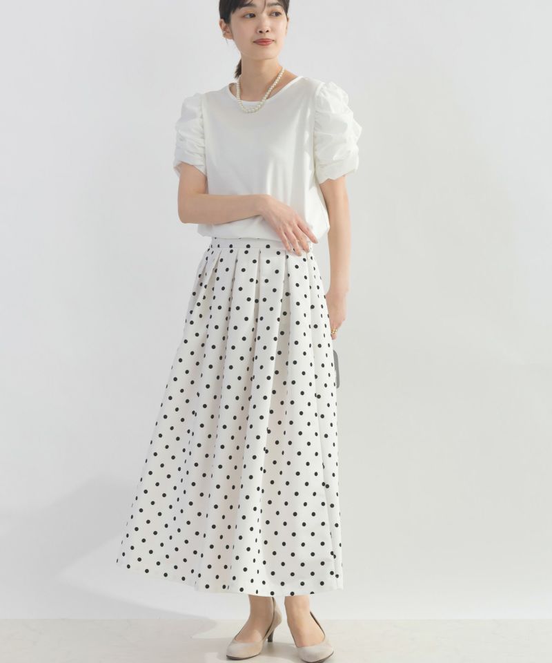 model：H162　着用サイズ：M　オフホワイト