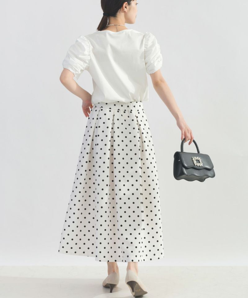 model：H162　着用サイズ：M　オフホワイト