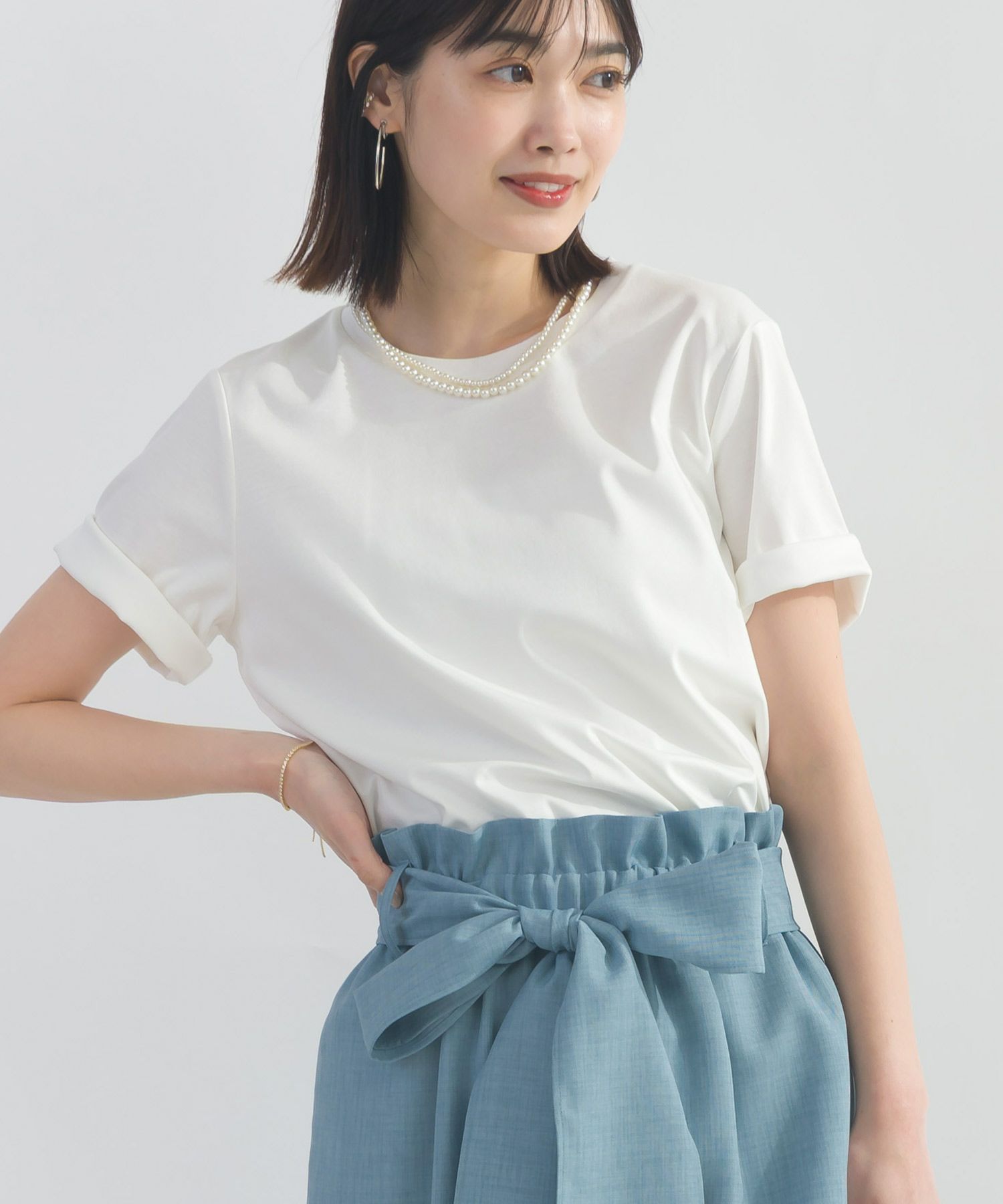 model：H162　着用サイズ：M　オフホワイト