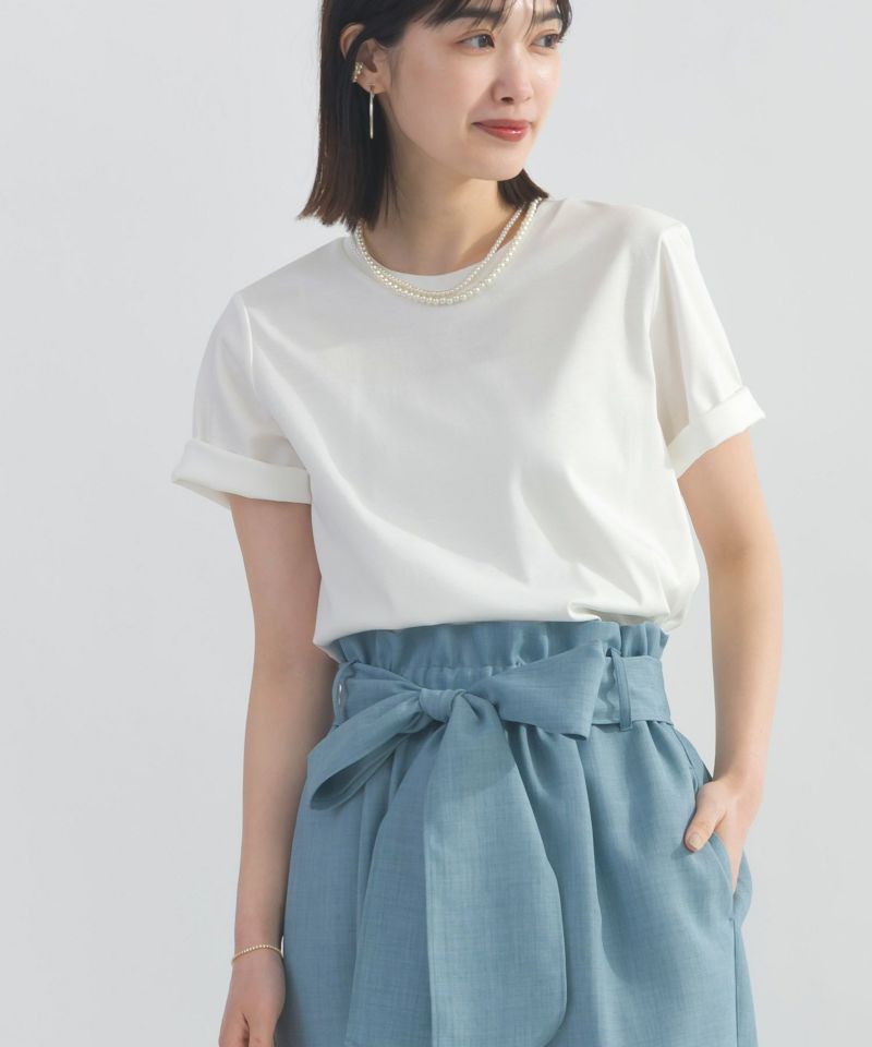 model：H162　着用サイズ：M　オフホワイト