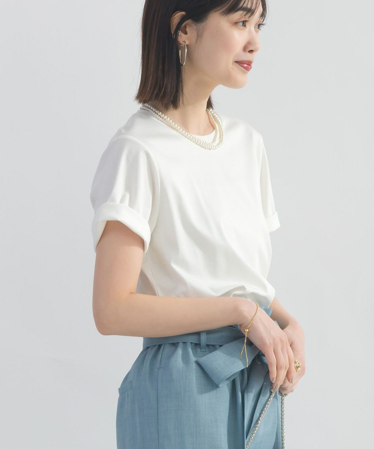 model：H162　着用サイズ：M　オフホワイト