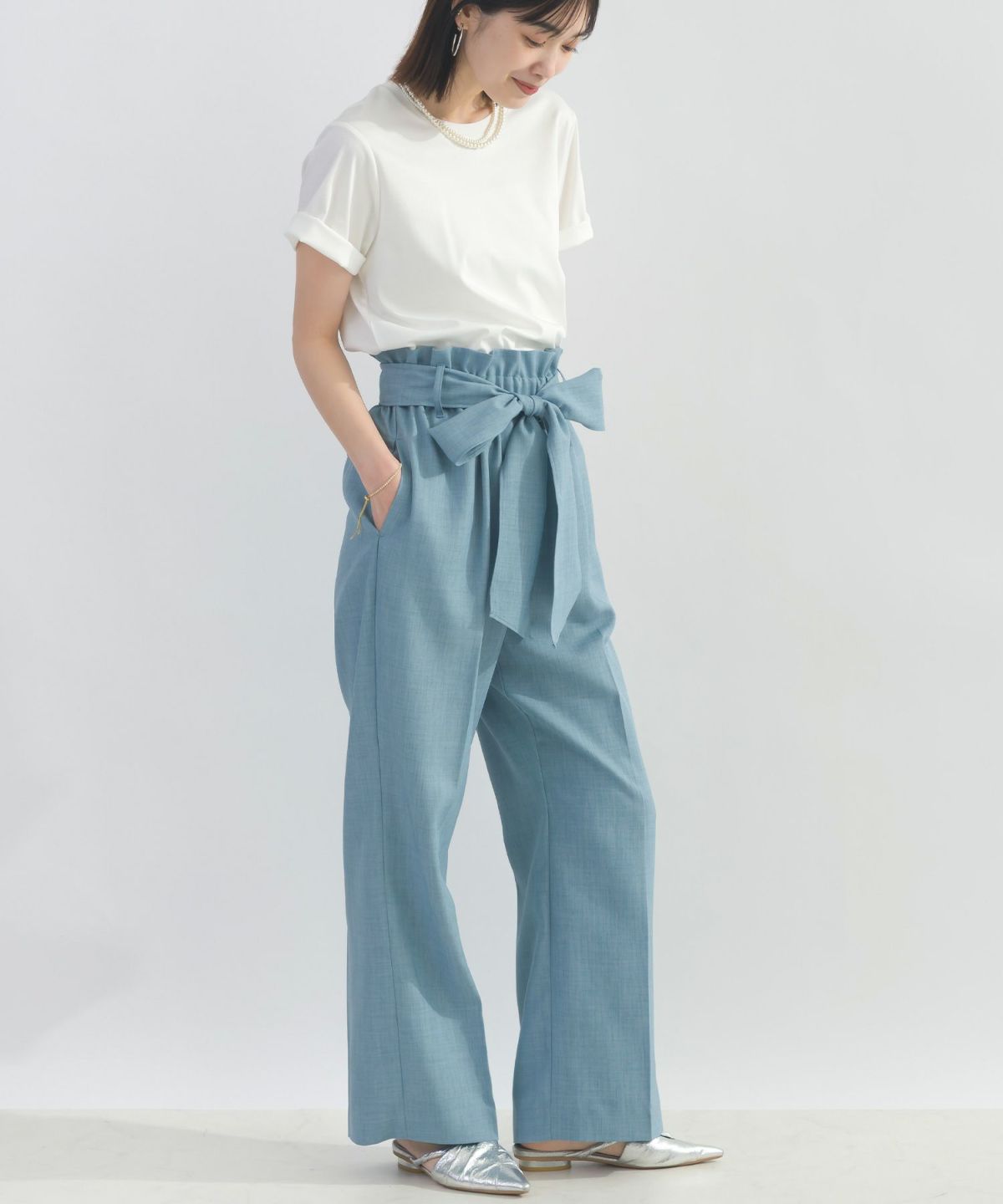 model：H162　着用サイズ：M　オフホワイト