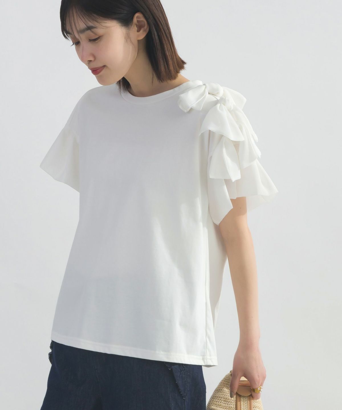 model：H162　着用サイズ：M　オフホワイト