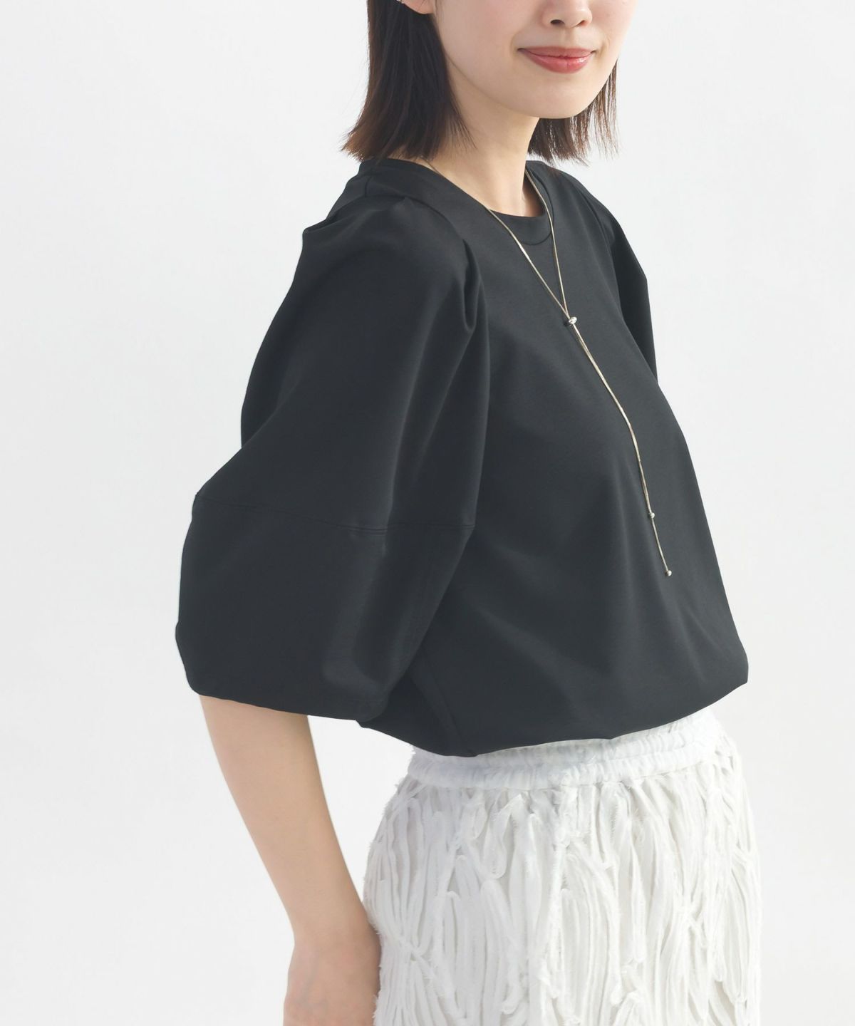 model：H162　着用サイズ：M　ブラック