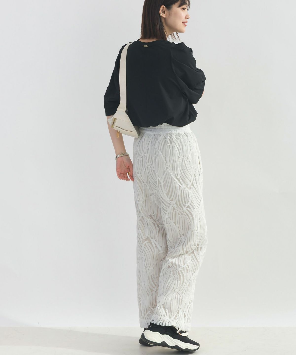 model：H162　着用サイズ：M　ブラック