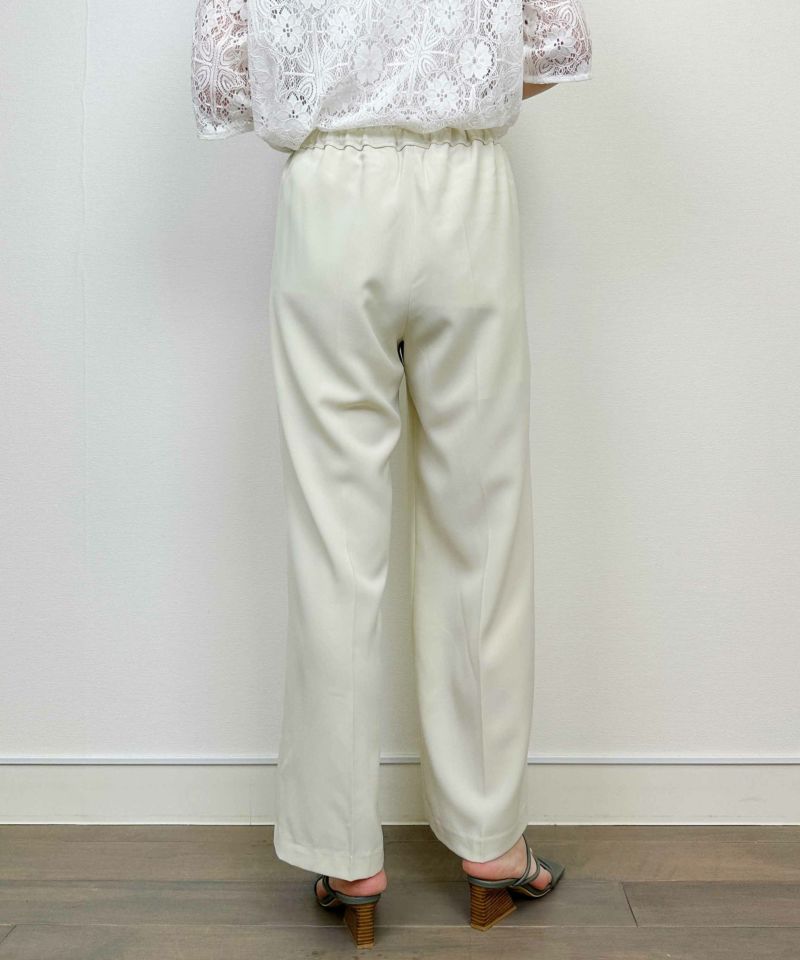 model：H164　着用サイズ：M　ベージュ