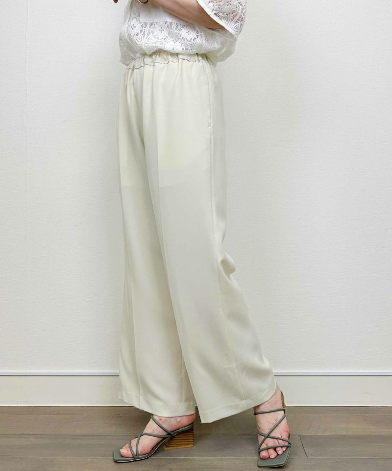 model：H164　着用サイズ：M　ベージュ