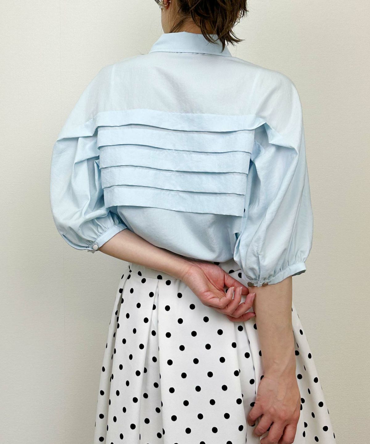 model：H164　着用サイズ：M　ブルー