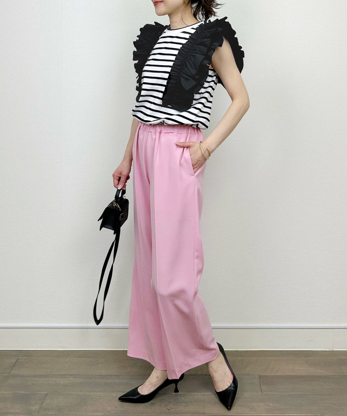 model：H164　着用サイズ：M　オフホワイト