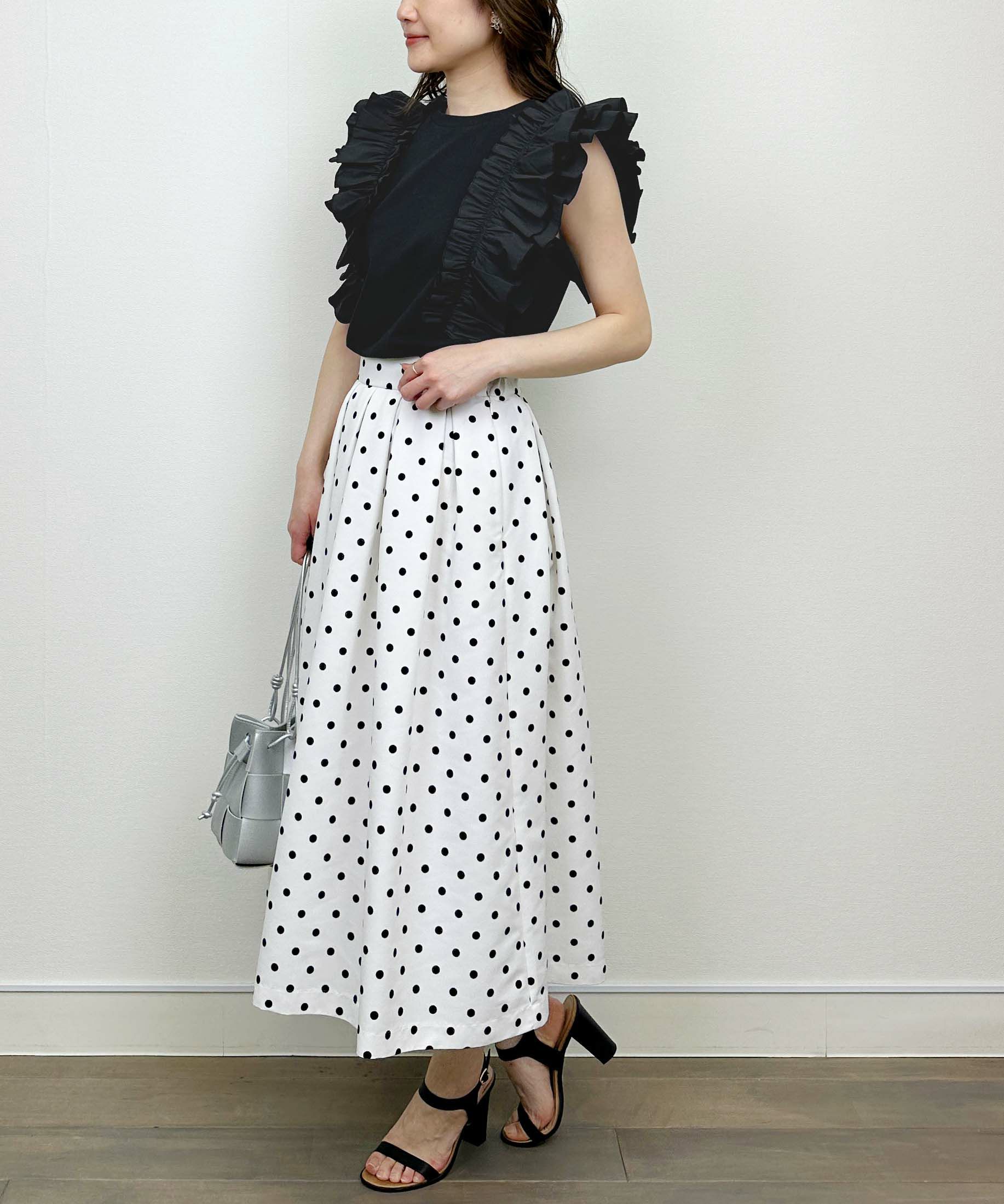 model：H164　着用サイズ：M　ブラック