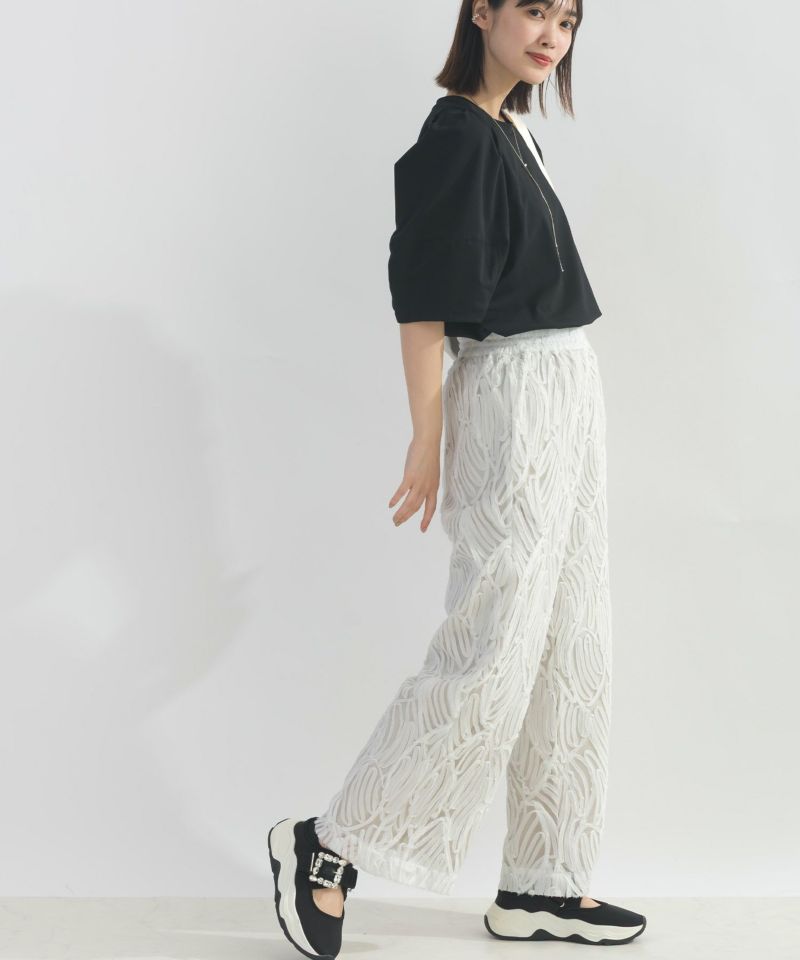 model：H162　着用サイズ：M　オフホワイト