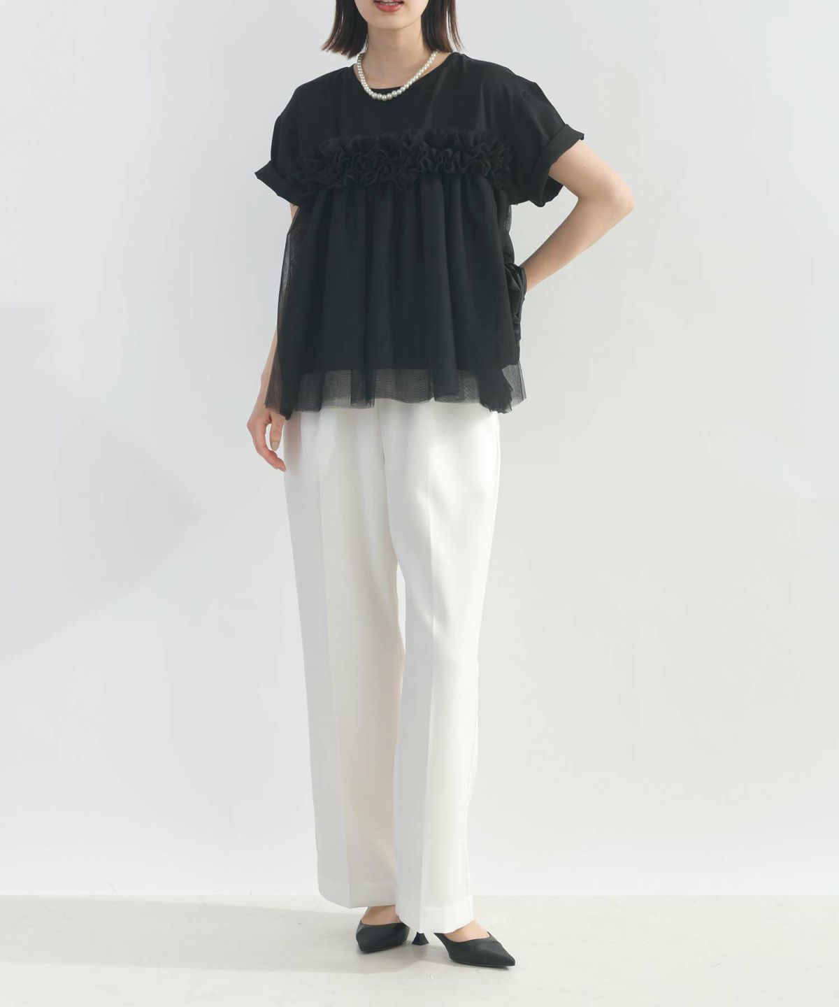 model：H162　着用サイズ：M　オフホワイト