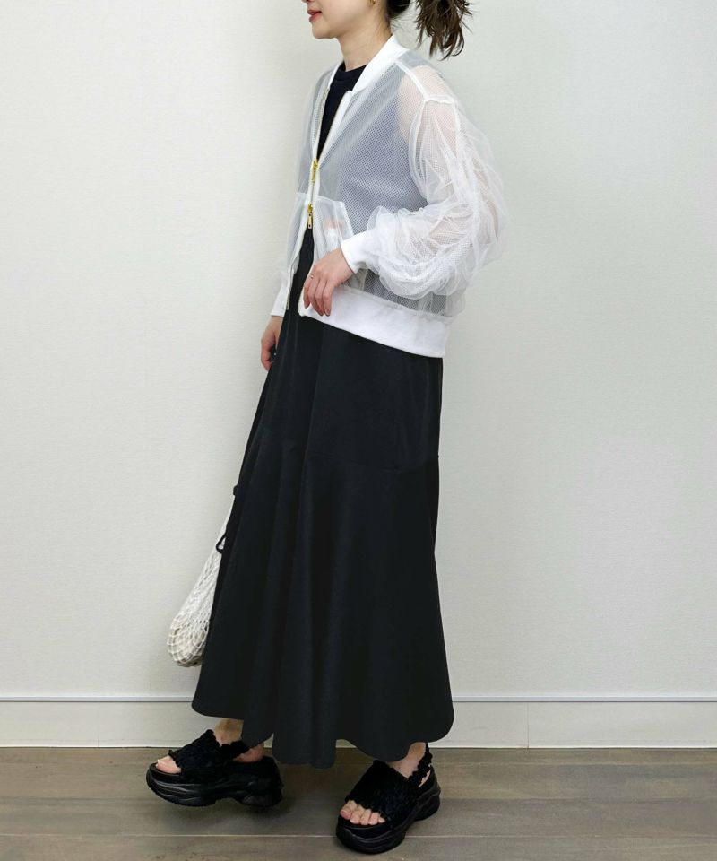 model：H164　着用サイズ：M　ホワイト（チュール側）