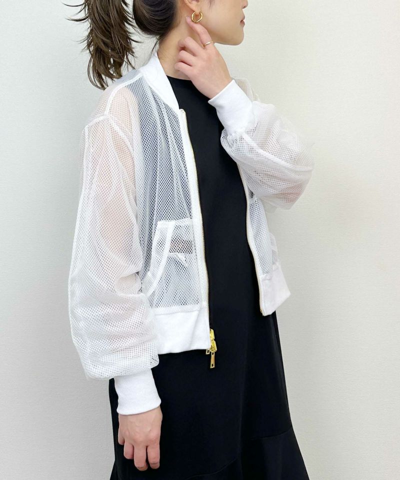 model：H164　着用サイズ：M　ホワイト（メッシュ側）