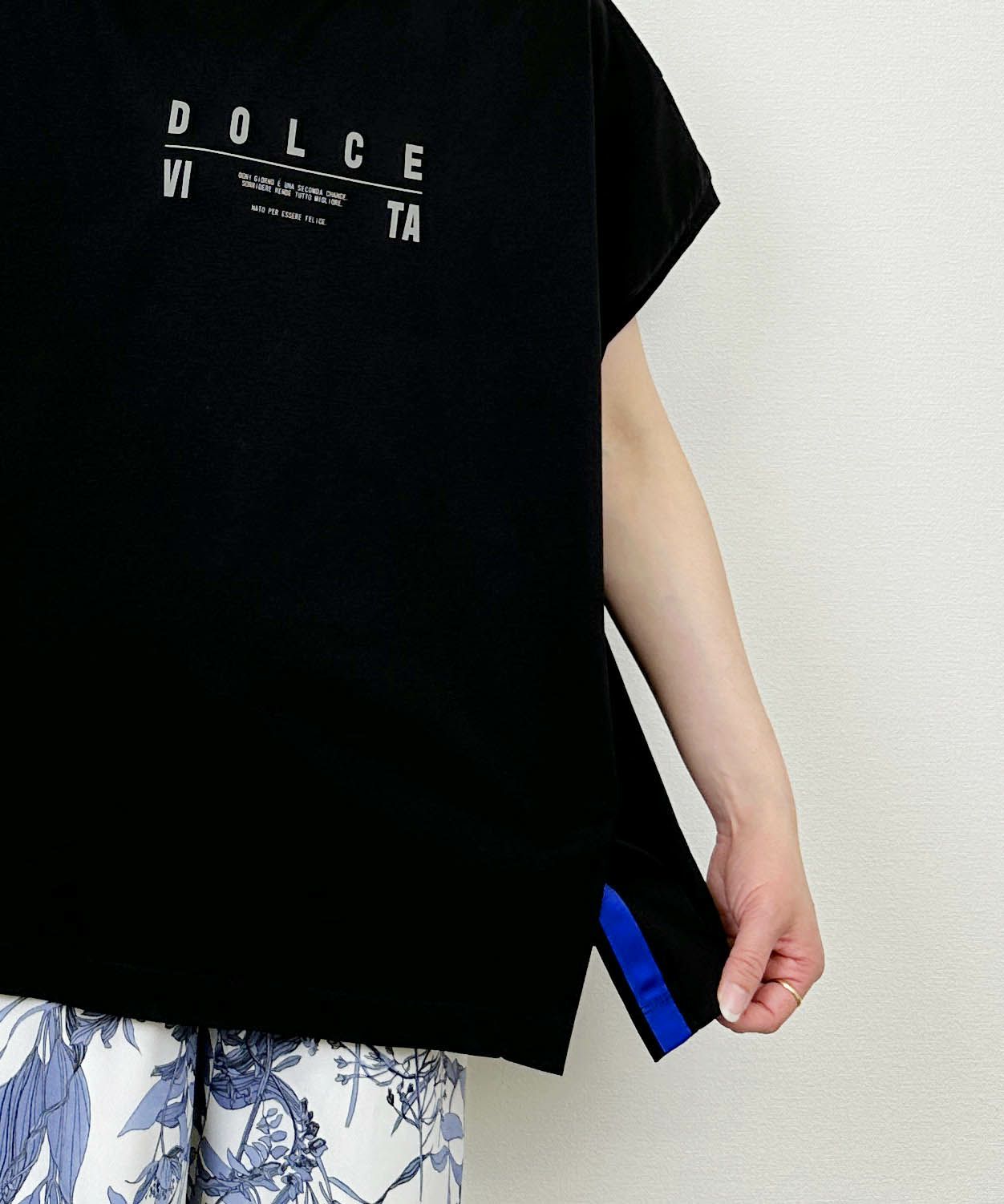 model：H164　着用サイズ：M　ブラック