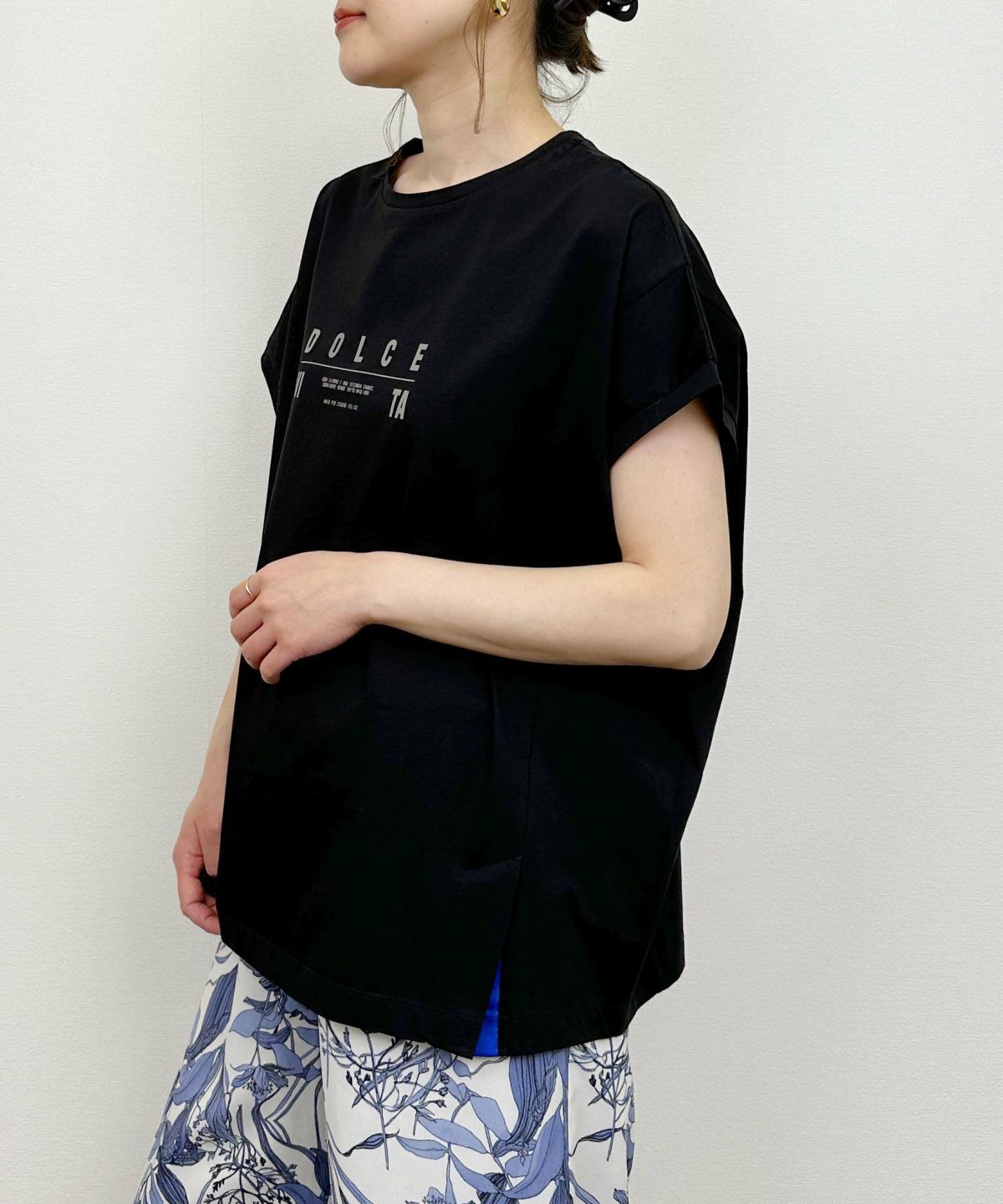 model：H164　着用サイズ：M　ブラック