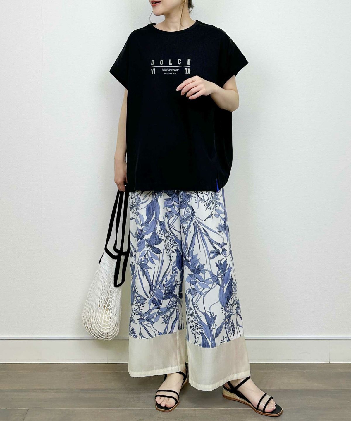 model：H164　着用サイズ：M　ブラック