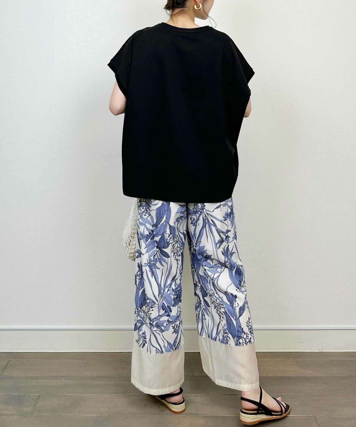 model：H164　着用サイズ：M　ブラック