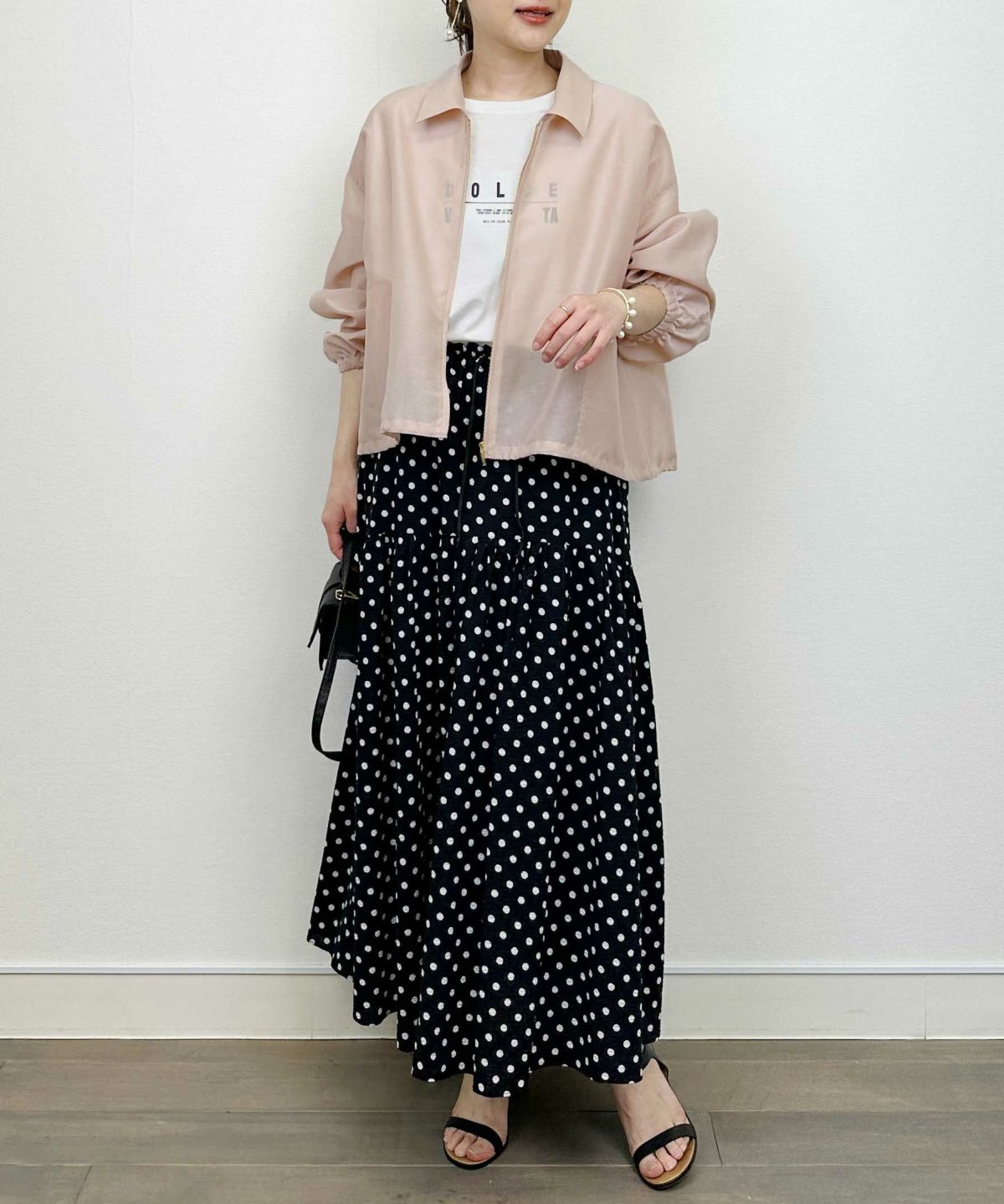 model：H164　着用サイズ：M　ピンク