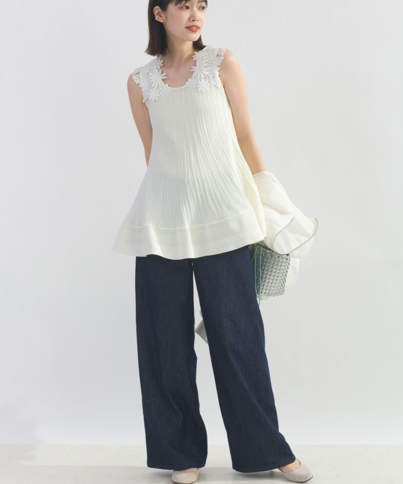 model：H162　着用サイズ：M　オフホワイト