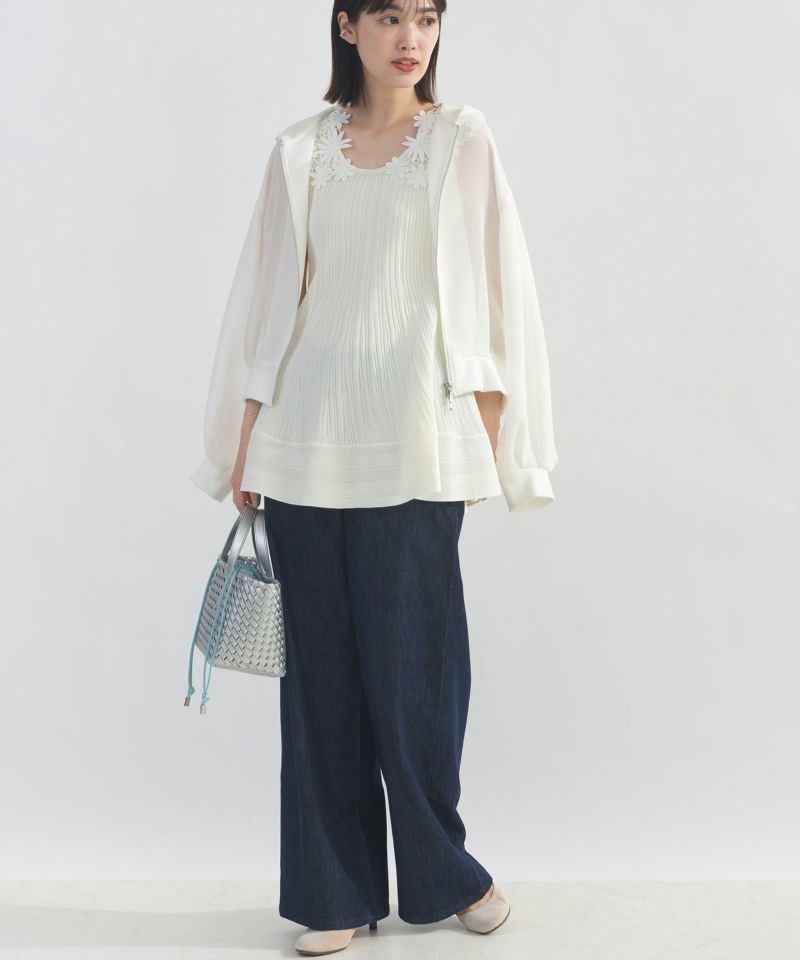 model：H162　着用サイズ：M　オフホワイト