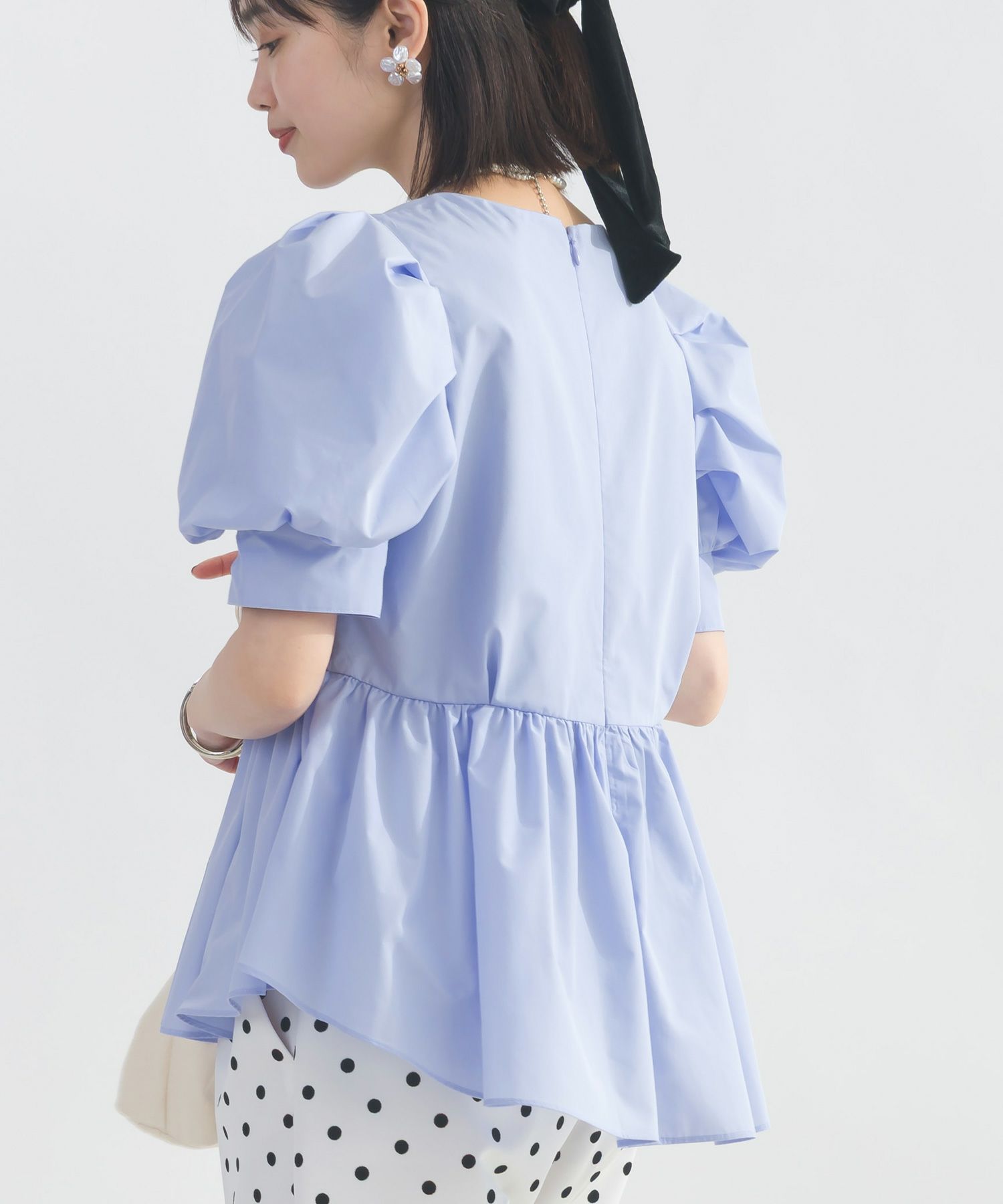 model：H162　着用サイズ：M　ライトブルー