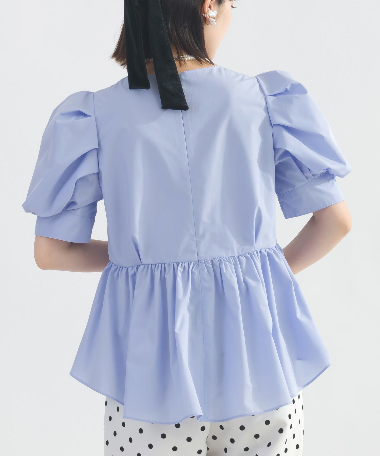 model：H162　着用サイズ：M　ライトブルー