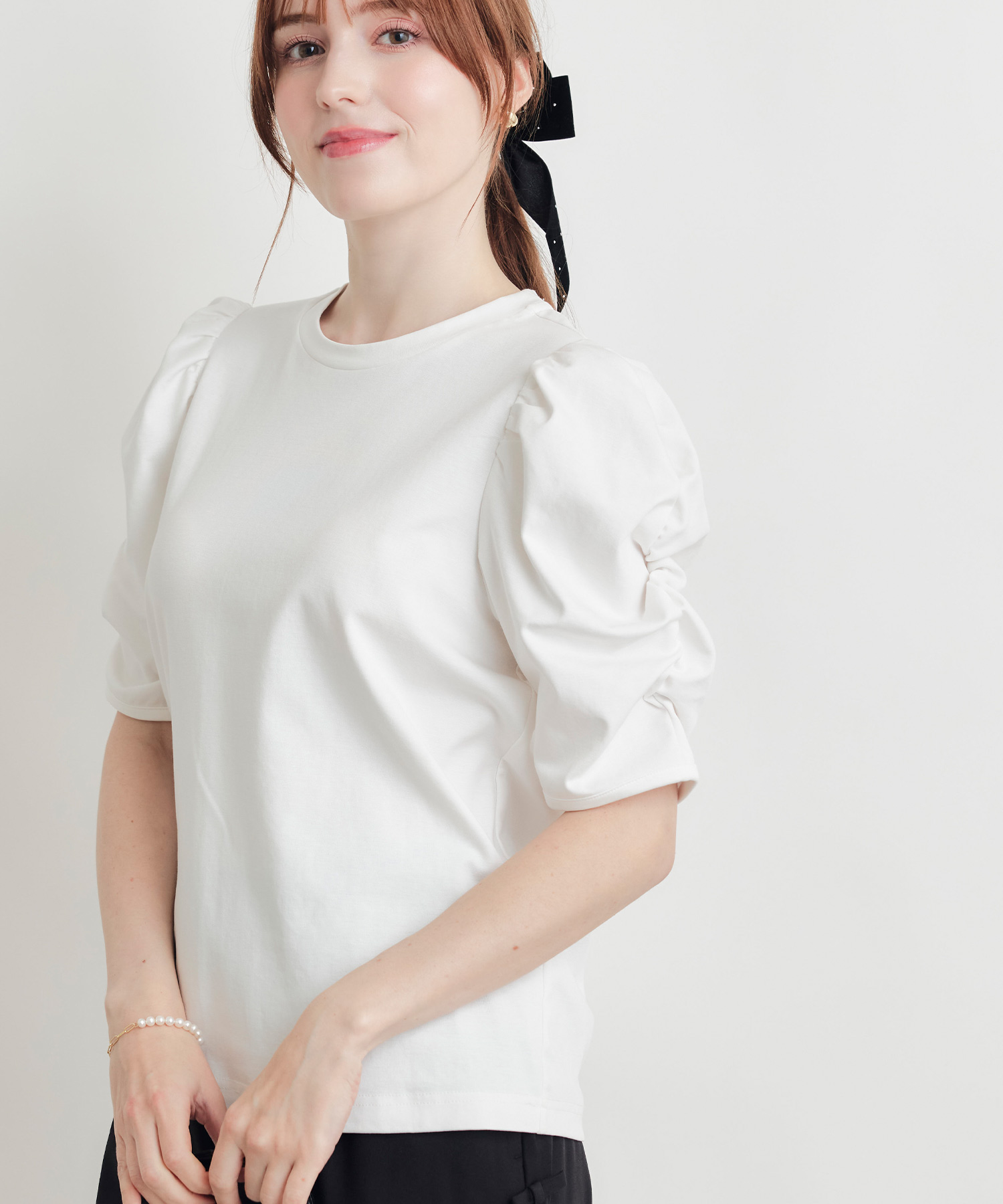 model：H162　着用サイズ：M　アイボリー