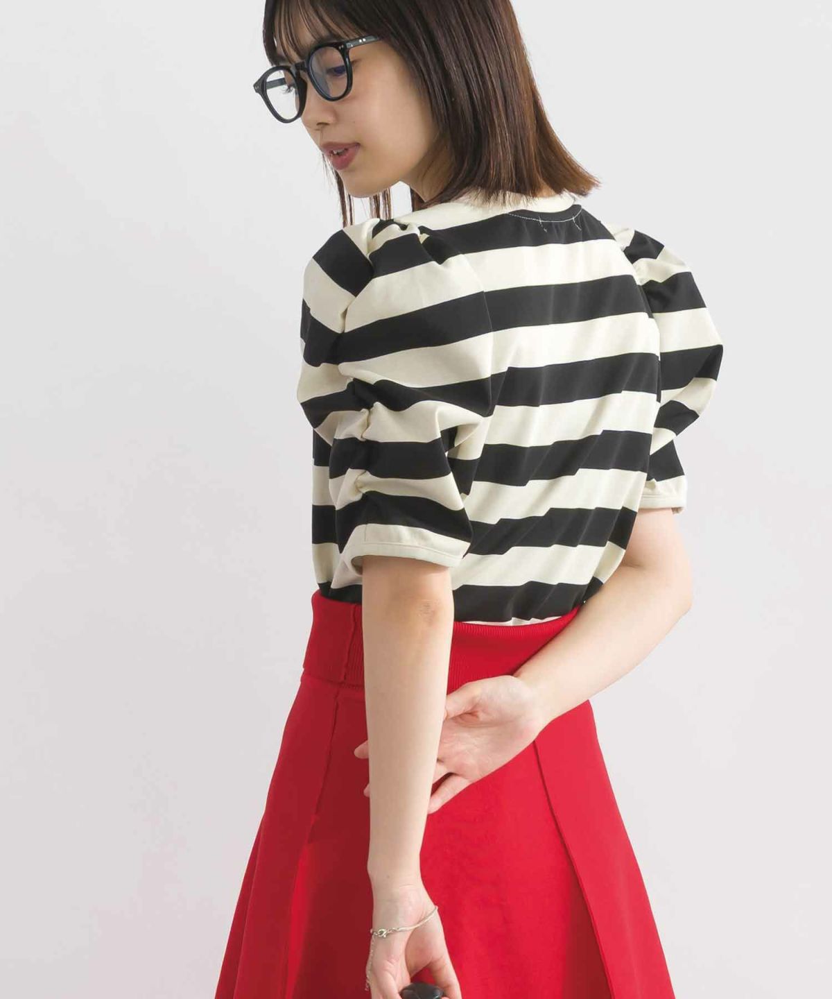 model：H162　着用サイズ：M　アイボリー