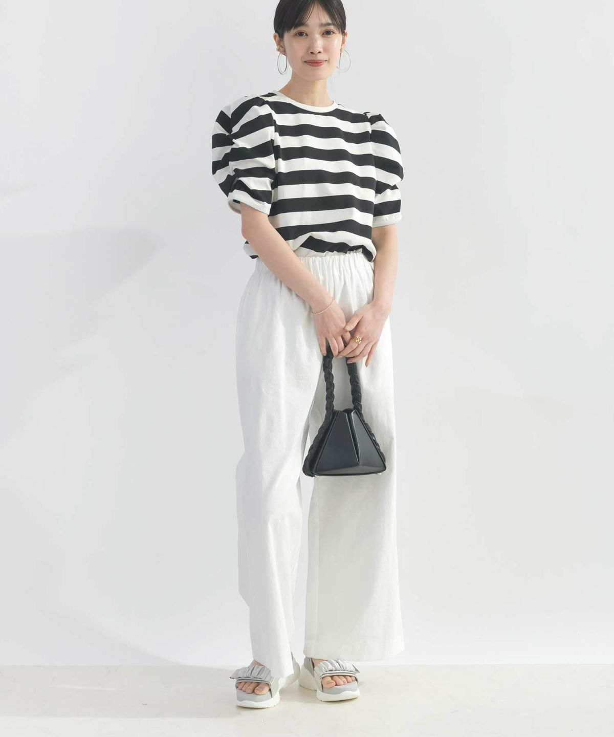 model：H162　着用サイズ：M　ホワイト系その他（ボーダー）