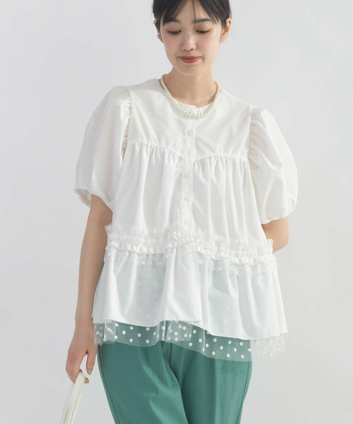 model：H162　着用サイズ：M　オフホワイト