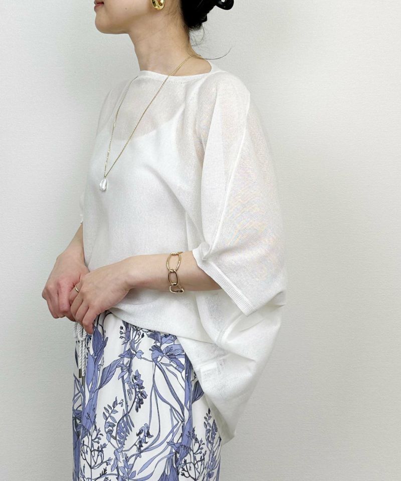 model：H164　着用サイズ：M　オフホワイト