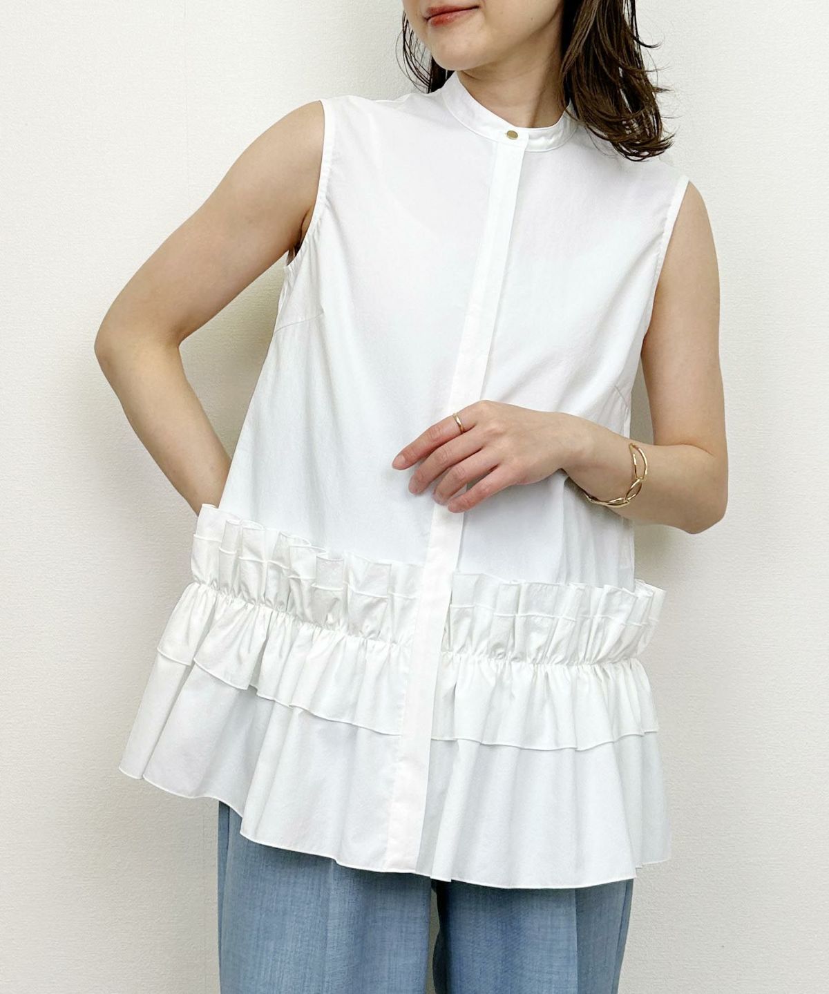 model：H164　着用サイズ：M　オフホワイト