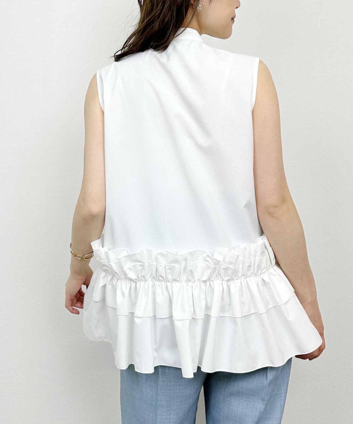 model：H164　着用サイズ：M　オフホワイト