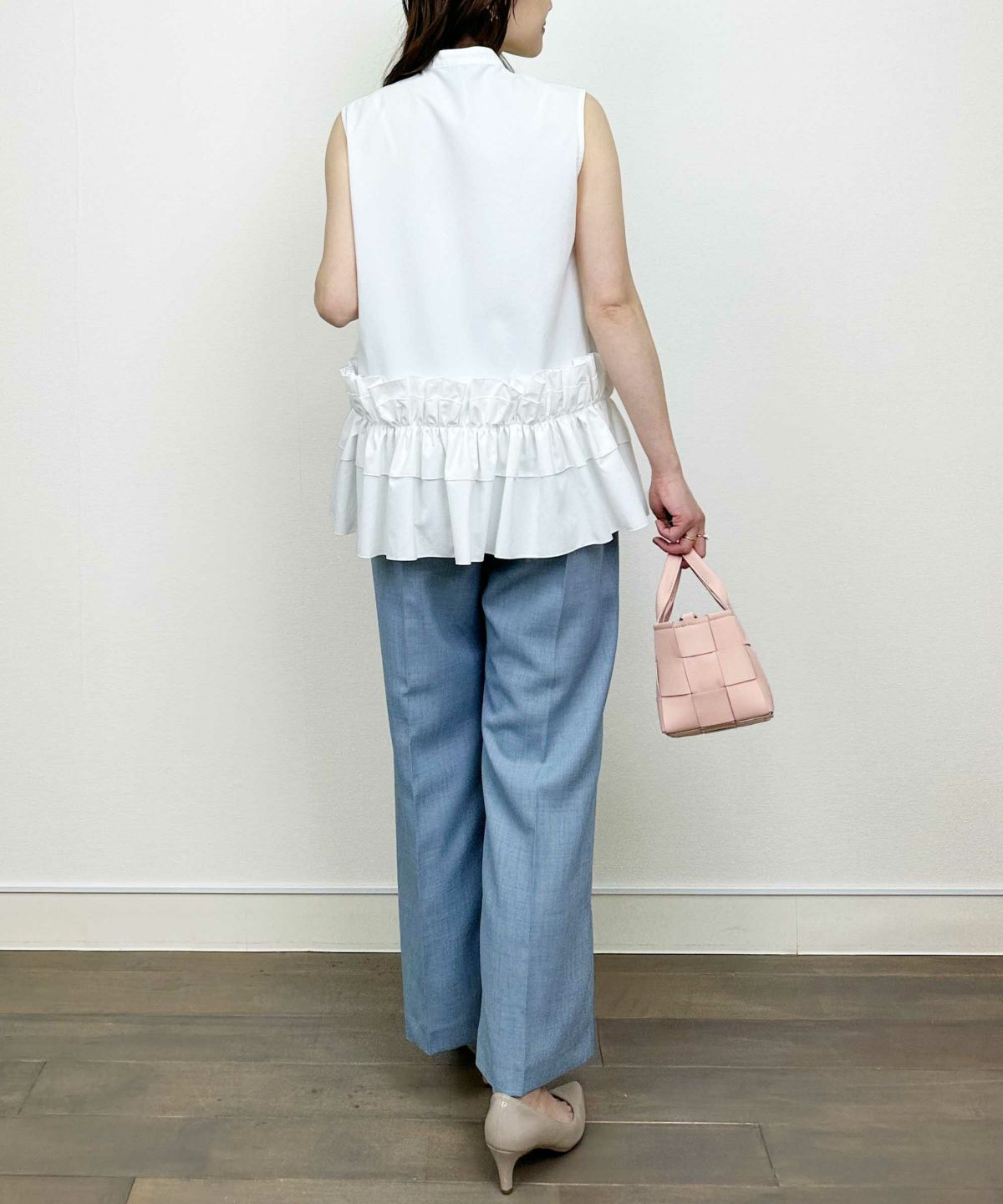 model：H164　着用サイズ：M　オフホワイト