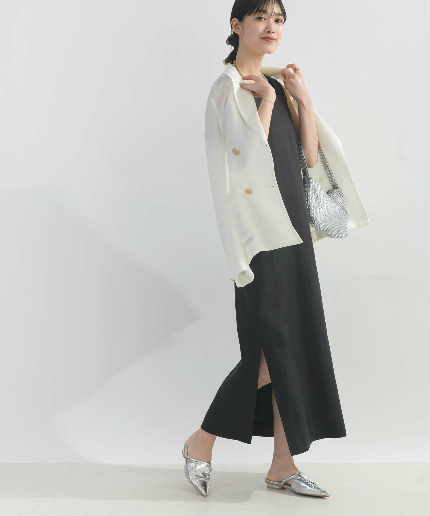model：H162　着用サイズ：M　ブラック　スクエアネックver