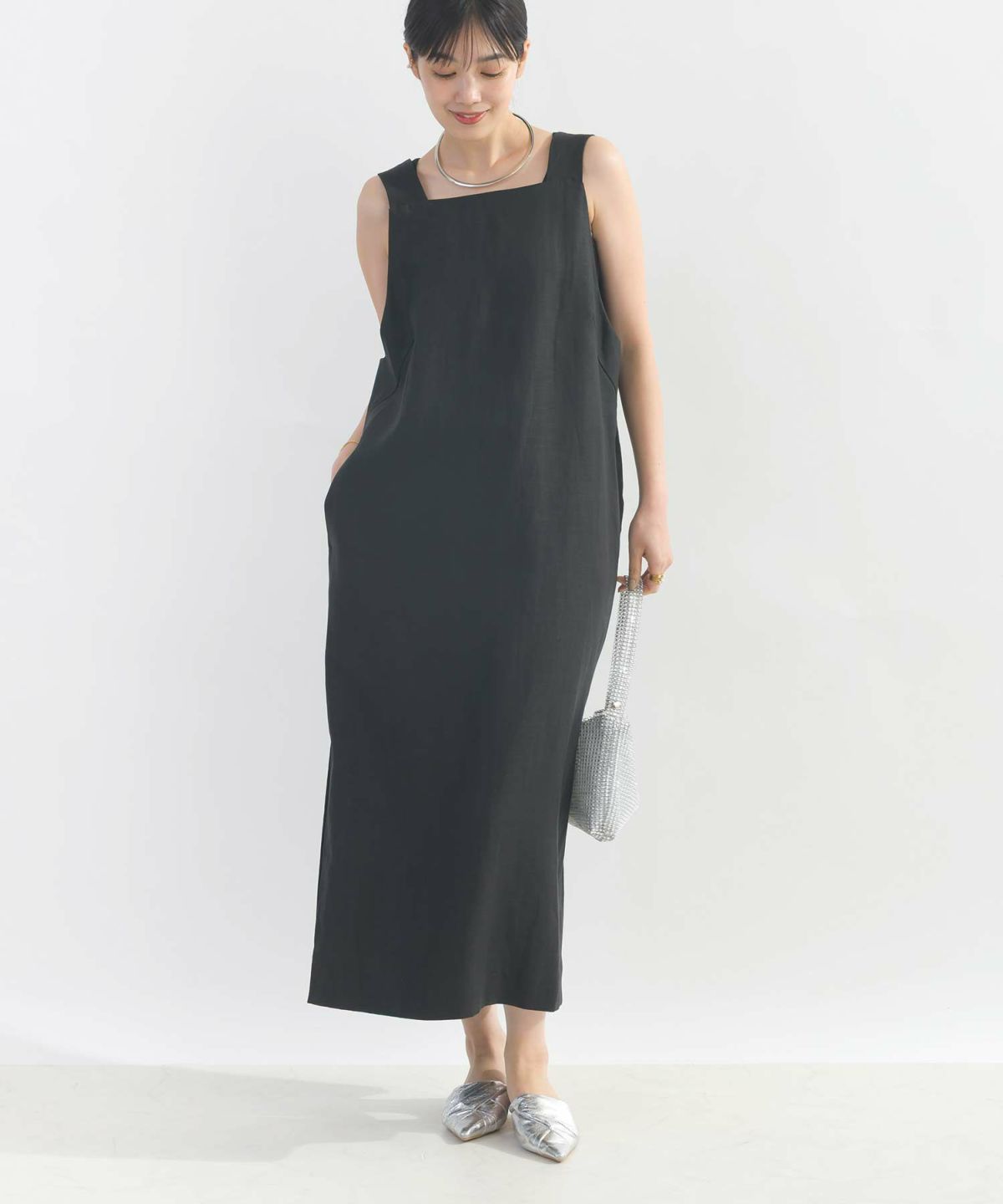 model：H162　着用サイズ：M　ブラック　スクエアネックver