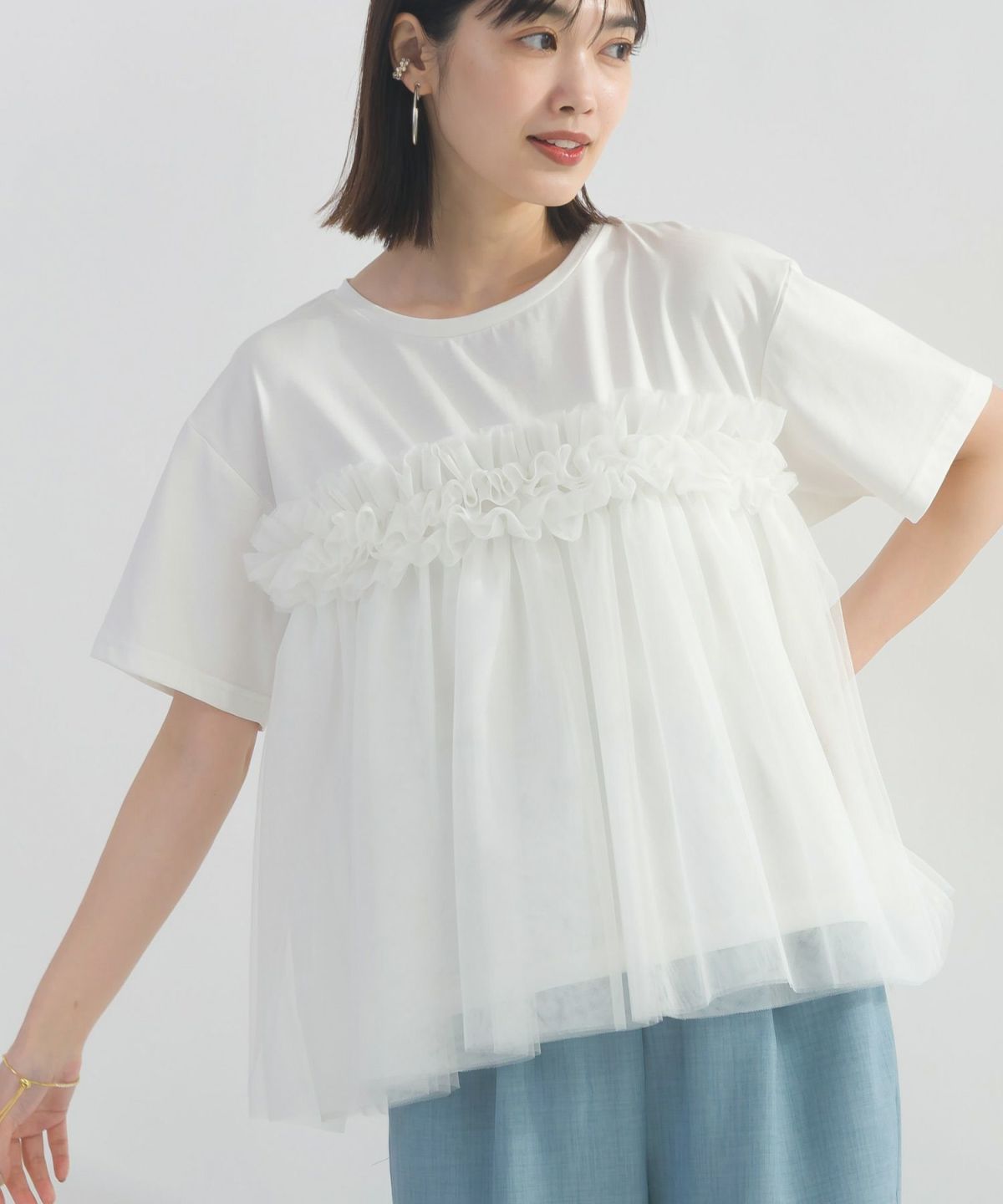 model：H162　着用サイズ：M　オフホワイト