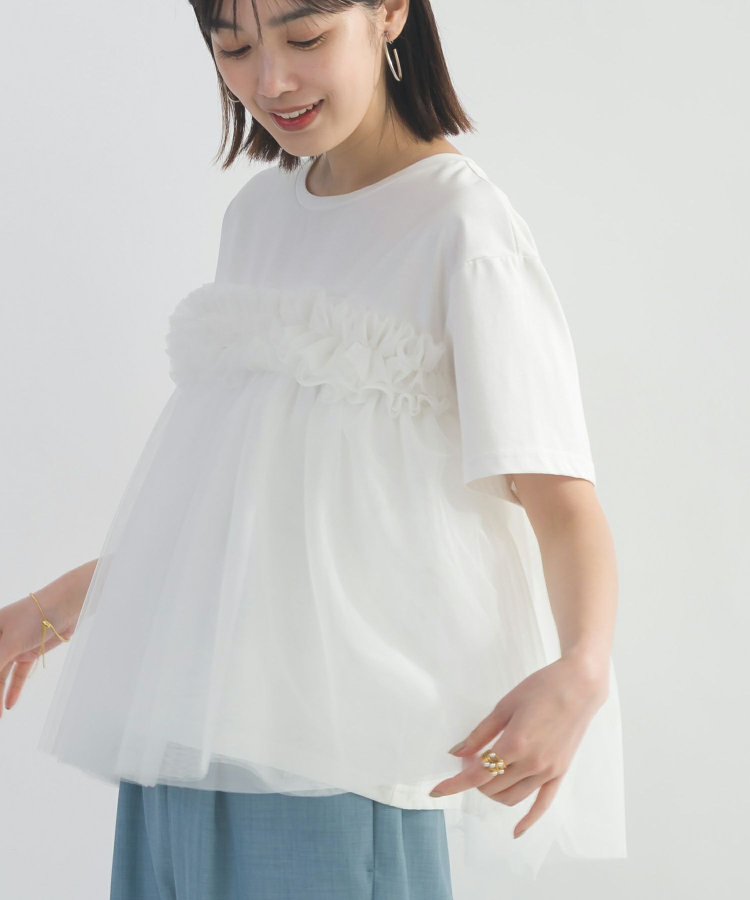 model：H162　着用サイズ：M　オフホワイト