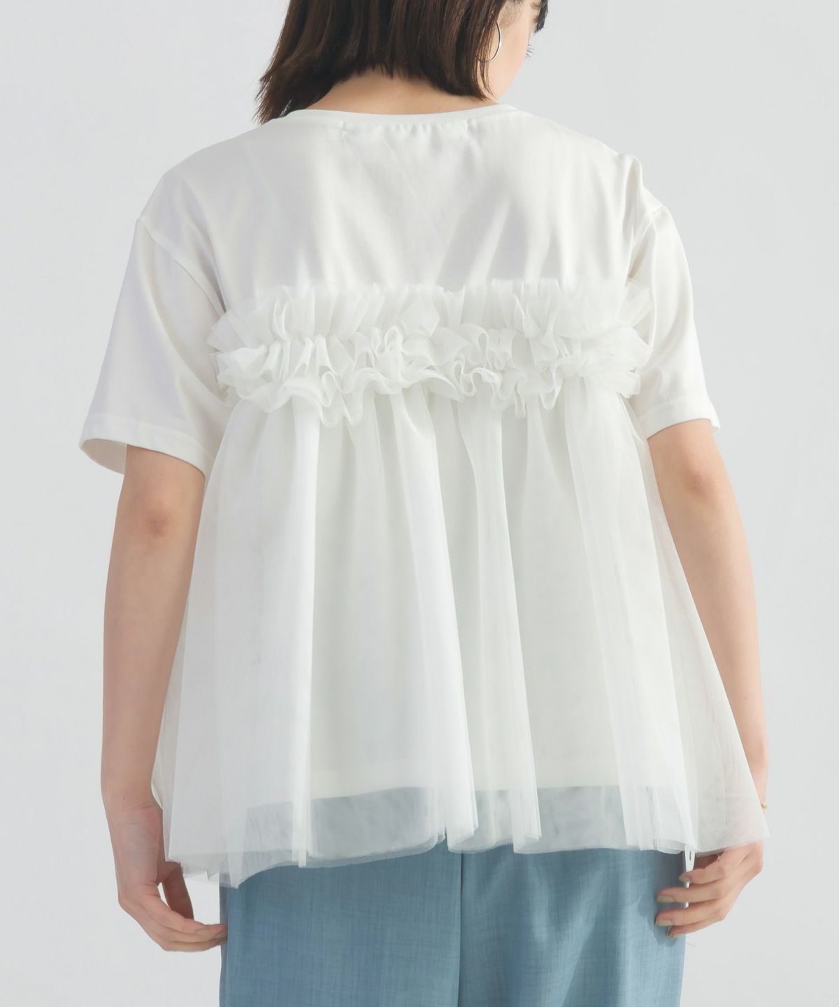 model：H162　着用サイズ：M　オフホワイト