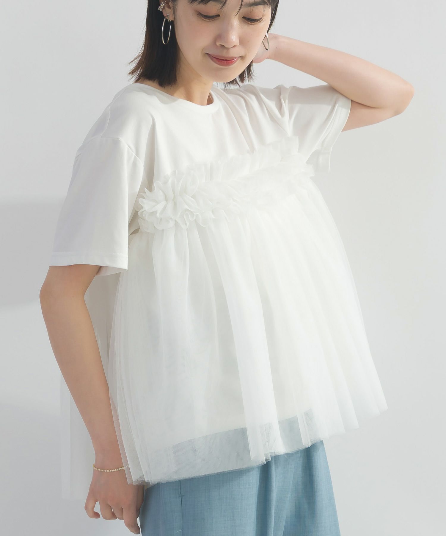 model：H162　着用サイズ：M　オフホワイト