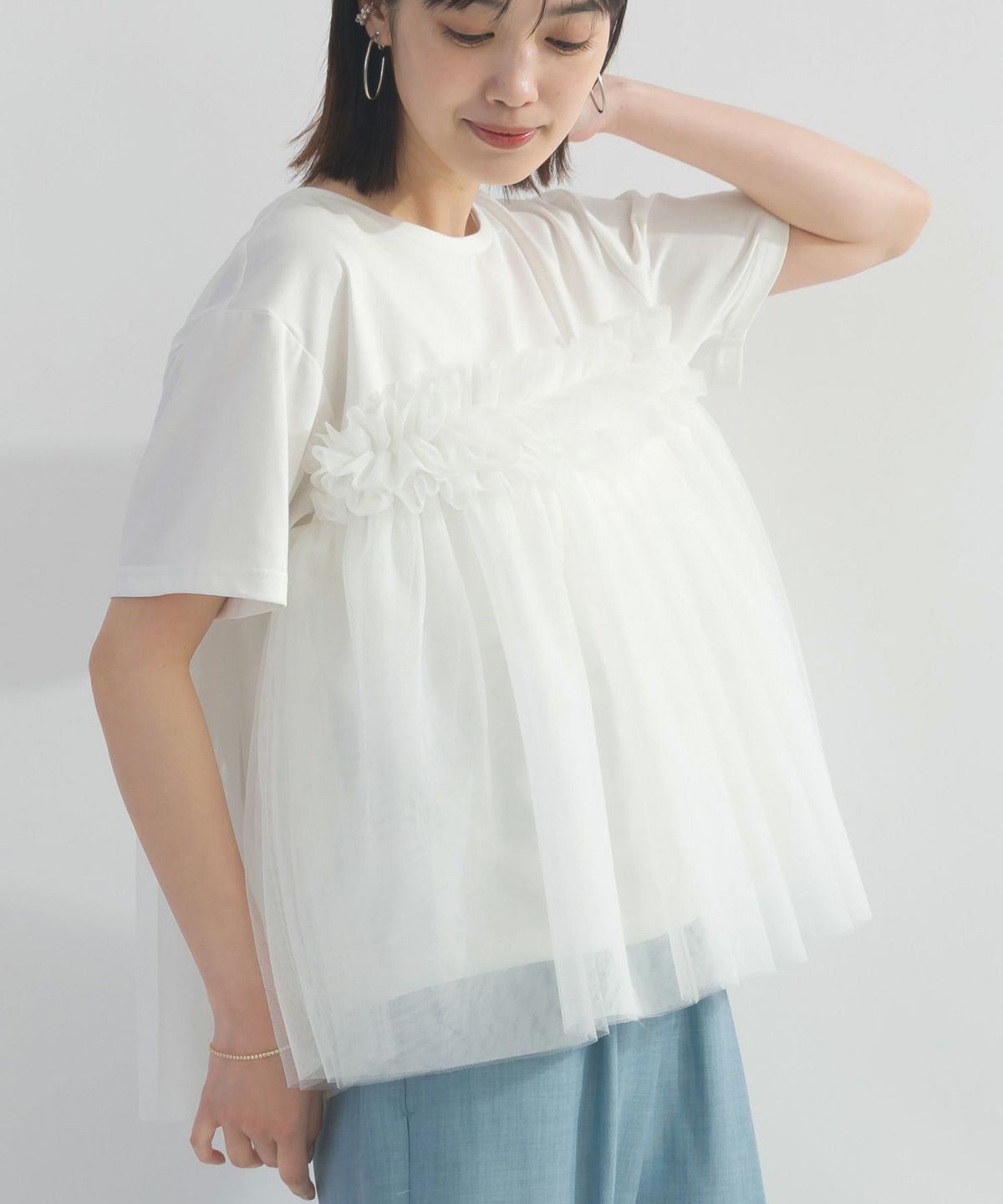 model：H162　着用サイズ：M　オフホワイト