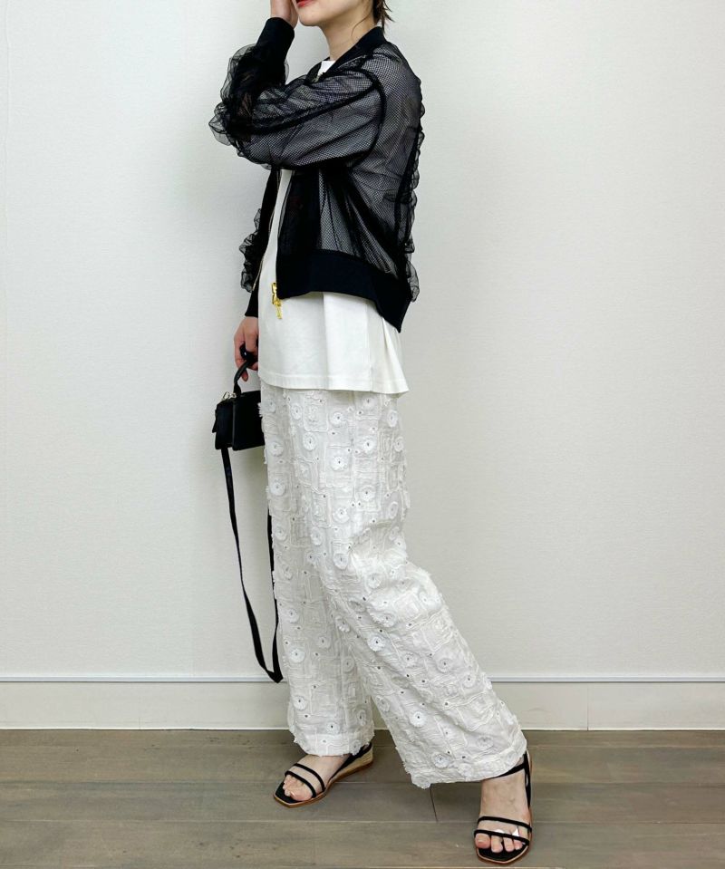 model：H164　着用サイズ：M　オフホワイト