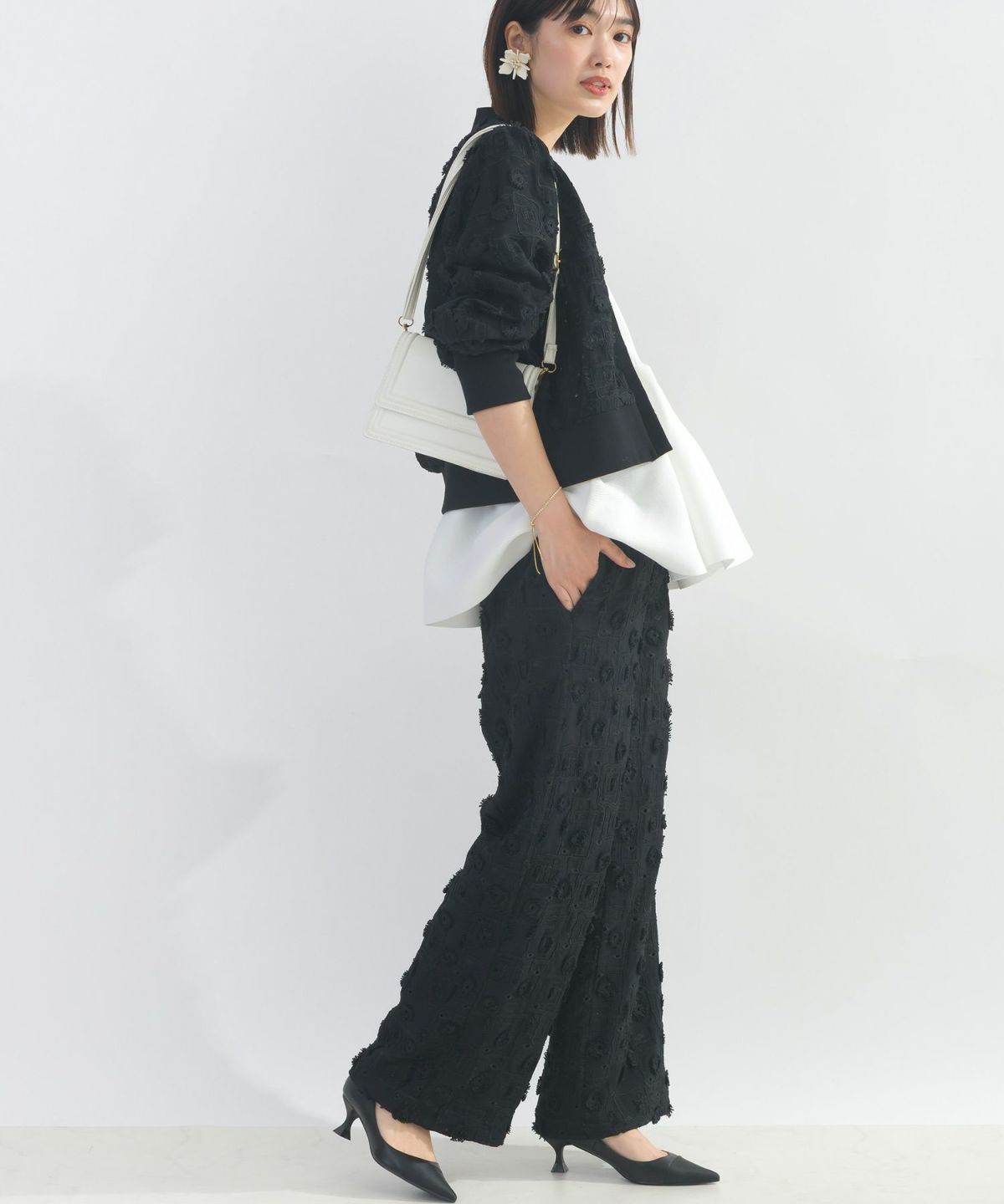 model：H162　着用サイズ：M　ブラック（セットアップで）