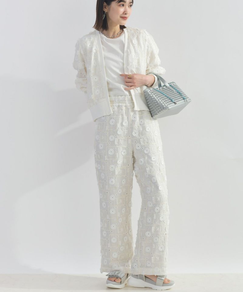 model：H162　着用サイズ：M　オフホワイト（セットアップで）