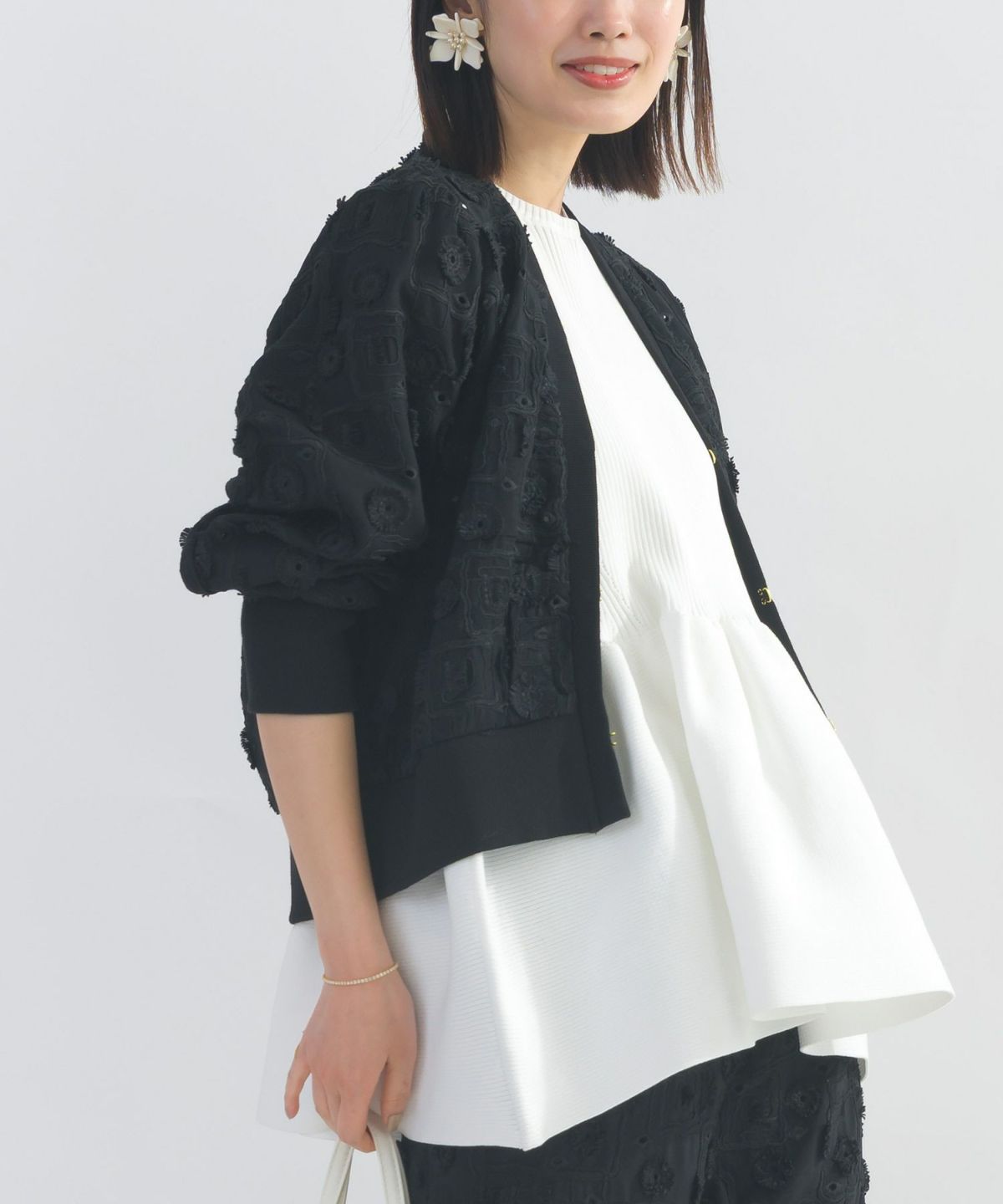 model：H162　着用サイズ：M　ブラック（セットアップで）