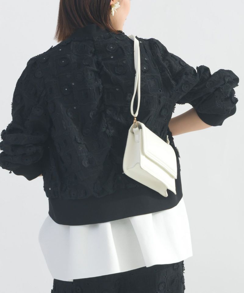 model：H162　着用サイズ：M　ブラック（セットアップで）