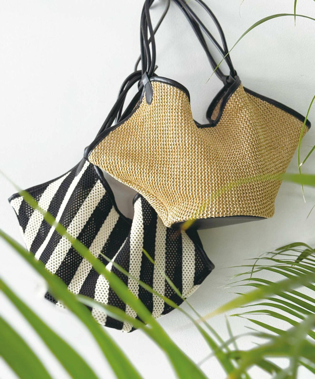 ベージュ（無地）